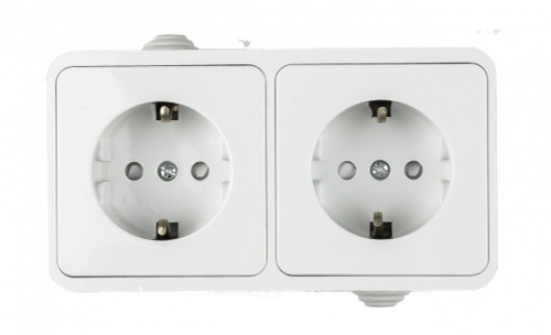 Розетка двойная с заземлением со шторкой AQUA белая полугерметичная 3123 IN HOME