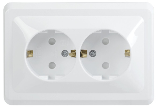 Розетка 2-местная с заземлением с защитными шторками 16А РСш12-3-ВБ белый VEGA GENERICA
