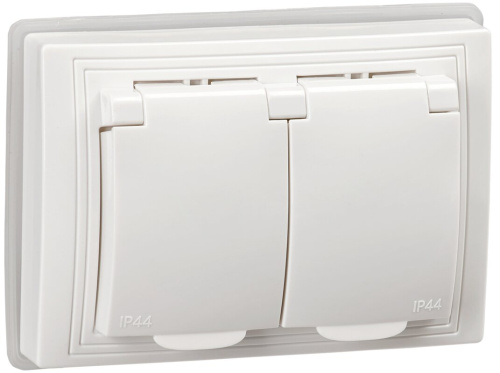 Розетка 2-местная с заземлением с защитными шторками с крышкой 16А IP44 РСбш12-3-КБ-44 белый KVARTA 