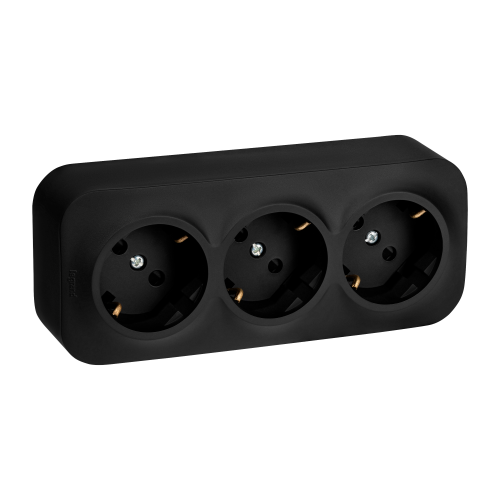 Розетка 3-местная для открытой установки с з/к с з/ш с предварительным подкл 16А черный мат QUTEO