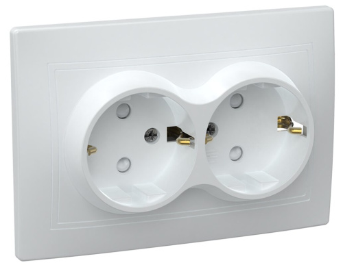 Розетка 2-местная с заземлением с защитными шторками 16А кер. РСш12-3-КБ белый KVARTA GENERICA