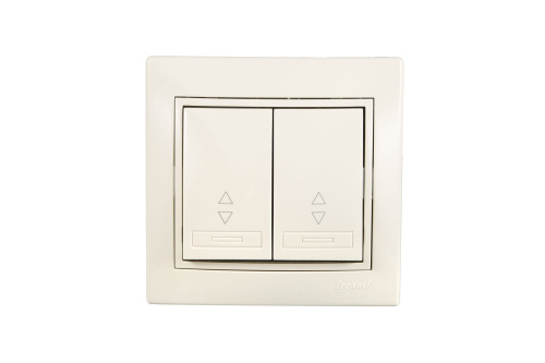 Выключатель проходной двойной кремовый MIRA 