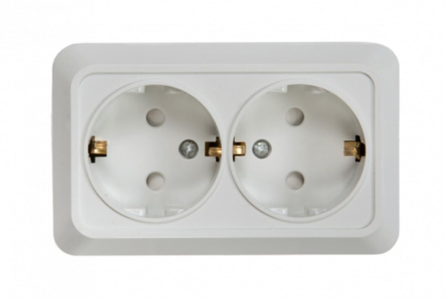 Розетка двойная с заземлением со шторкой BOLLETO белая накладная 7128х IN HOME