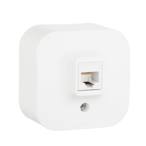 Розетка для открытой установки компьютерная RJ45 кат.5E UTP белый QUTEO