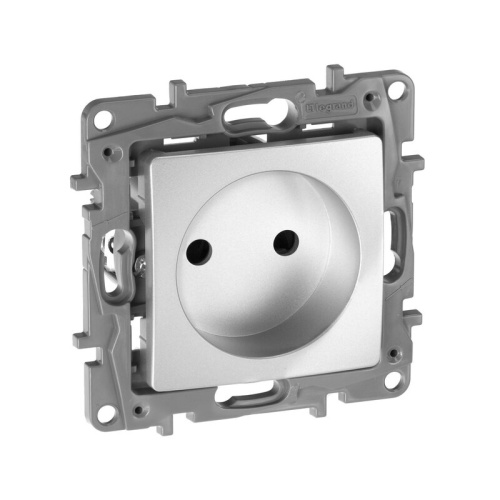 Розетка 1-местная без заземления с защитными шторками 16А алюминий ETIKA