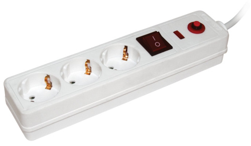 Сетевой фильтр СФ-03К 3 места с заземлением 1,5м 3х1мм2 16А/250В IEK